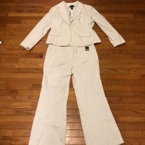 New York & company white pinstripe suit 16